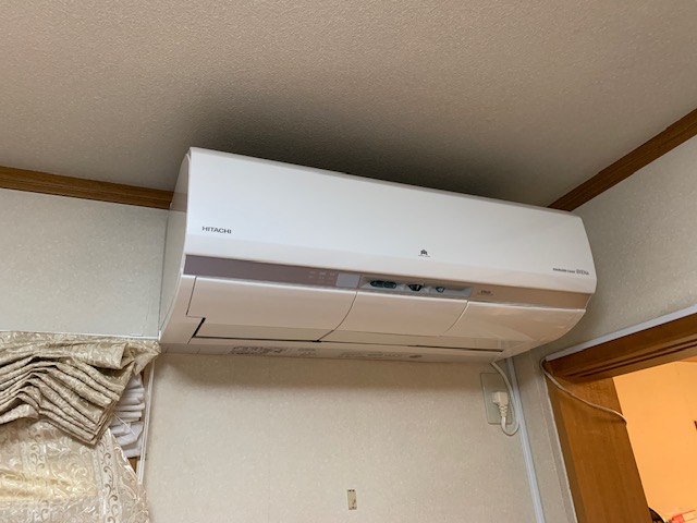 安芸郡府中町　お掃除機能付エアコンクリーニング