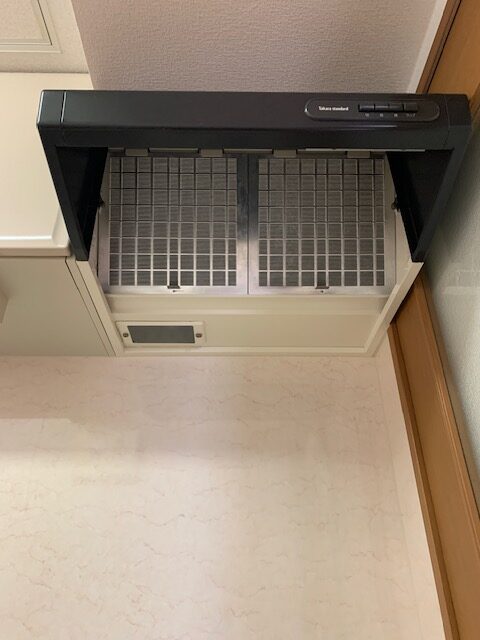 広島市東区福田　換気扇フィルター洗浄