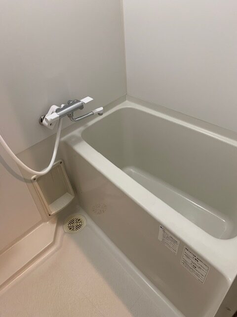 広島市中区袋町　マンション浴室 床洗浄