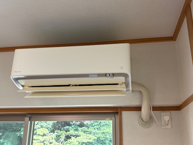 広島市南区松川町　お掃除機能付 ダイキンエアコンクリーニング
