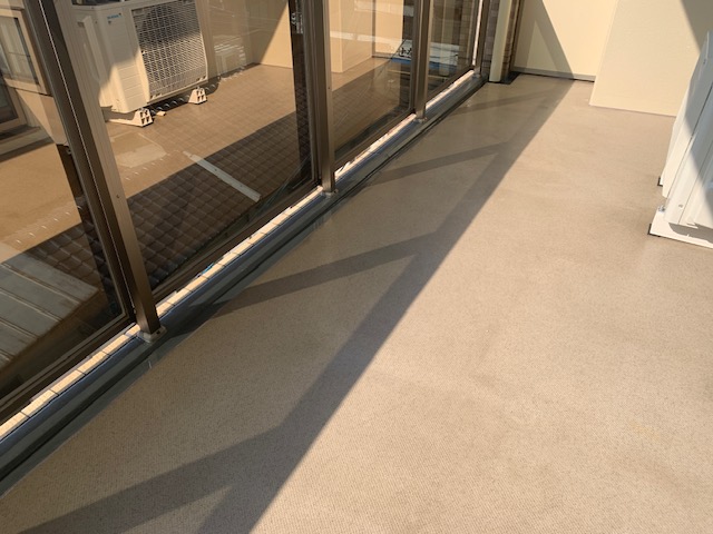 広島市南区松川町　マンションベランダ清掃
