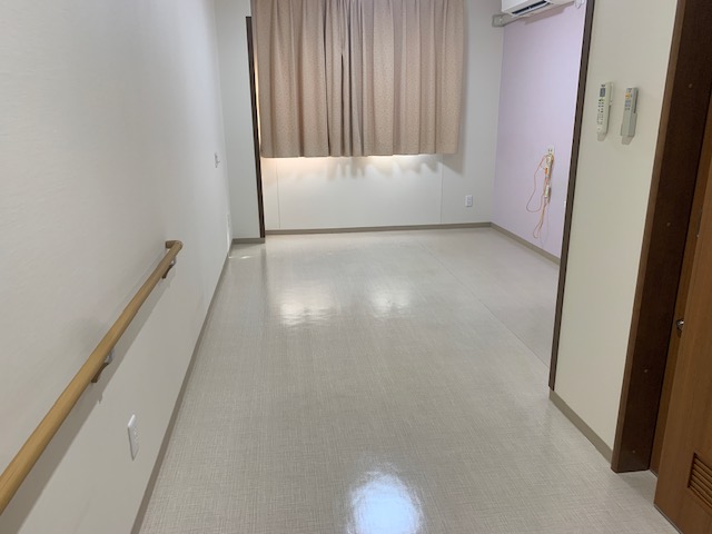 広島市東区馬木　介護施設の床洗浄
